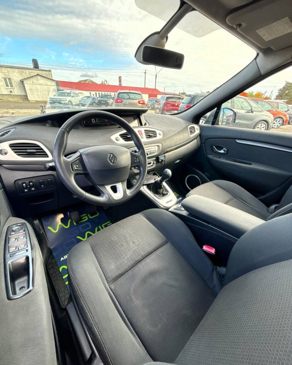 Renault Grand Scenic III - Image 10