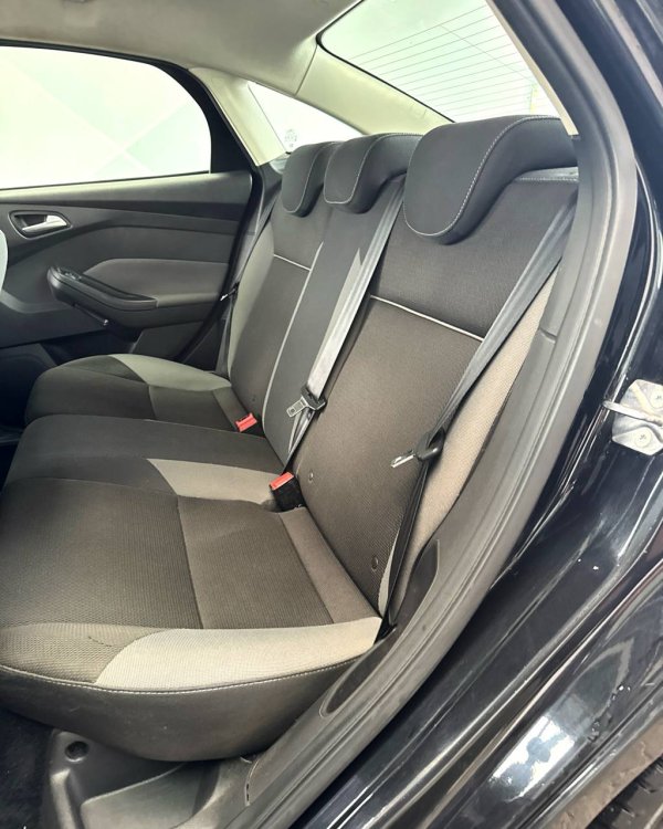 Ford Focus III - Image 15