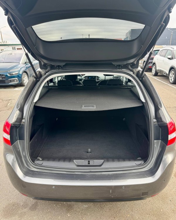 Peugeot 308 T9 · Рестайлинг - Image 14