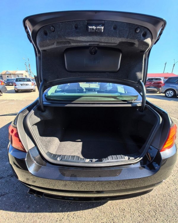 BMW 5 серия F10 F11 - Image 12
