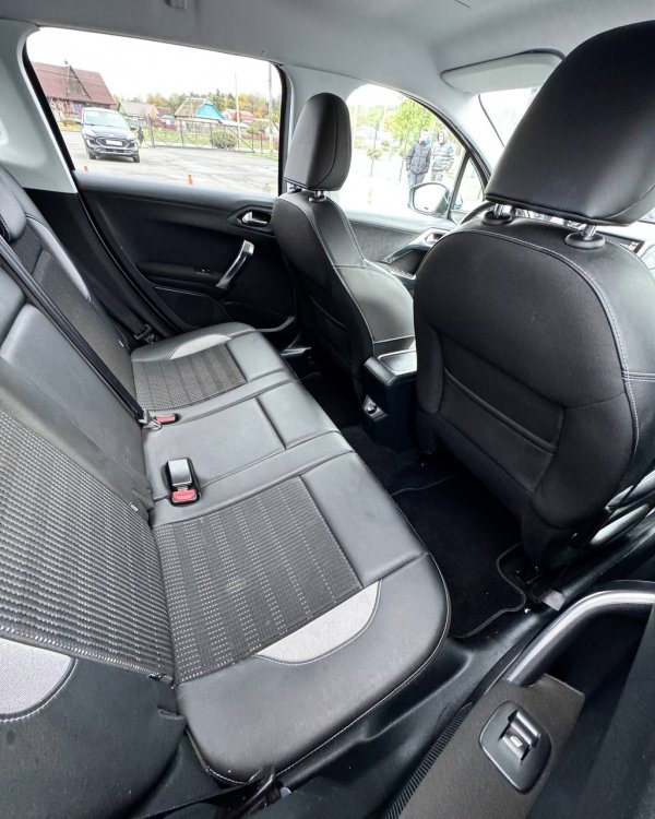 Peugeot 2008 I - Image 12