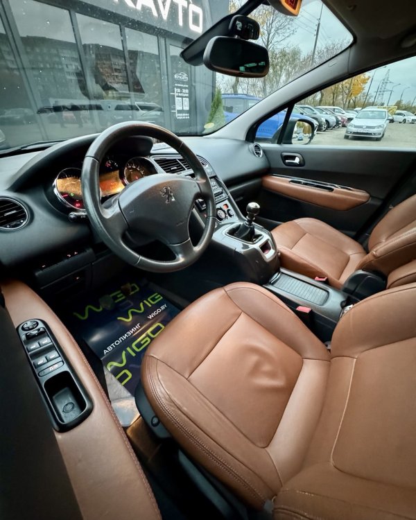Peugeot 5008 I - Image 10