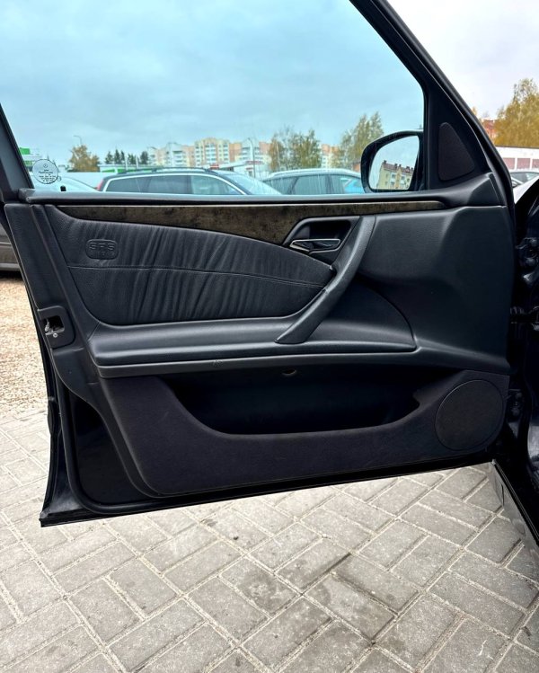 Mercedes-Benz E-Класс W210 S210 · Рестайлинг - Image 9