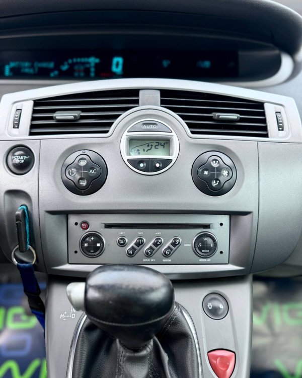 Renault Grand Scenic II · Рестайлинг - Image 17