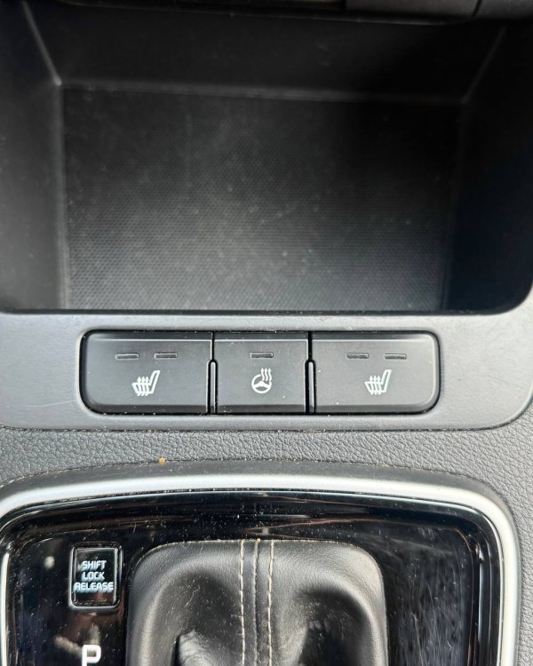 Kia Rio - Image 19