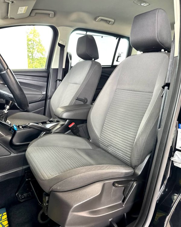 Ford Grand C-Max II - Image 10
