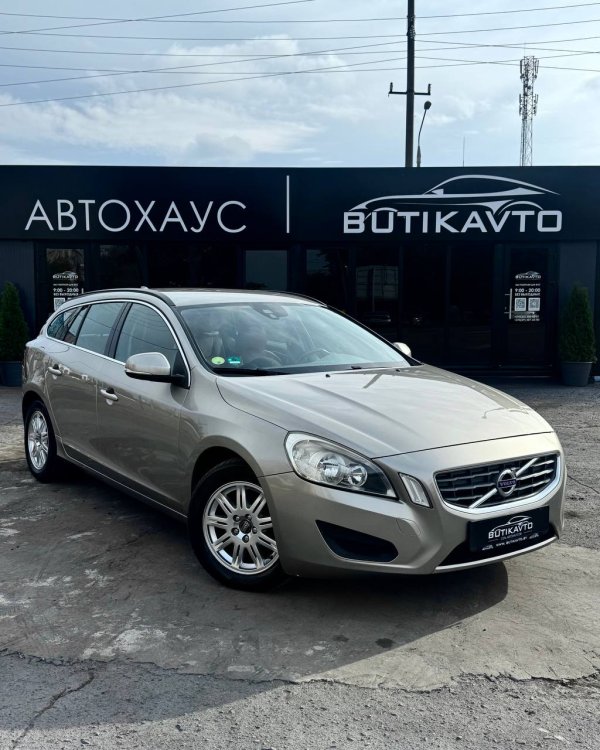 Volvo V60 I