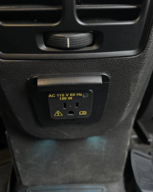 Ford Escape III - Image 14
