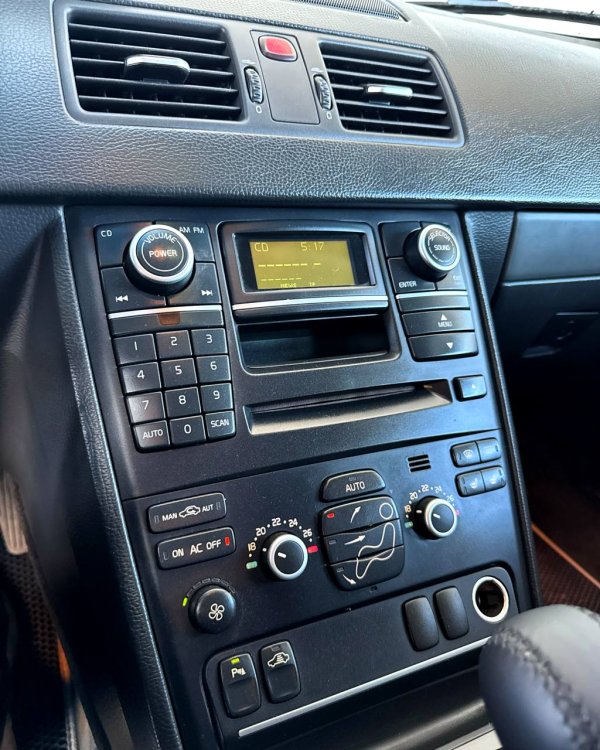 Volvo XC90 I · Рестайлинг - Image 12