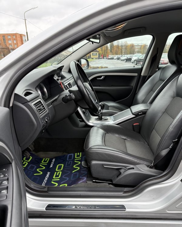 Volvo V70 III - Image 10