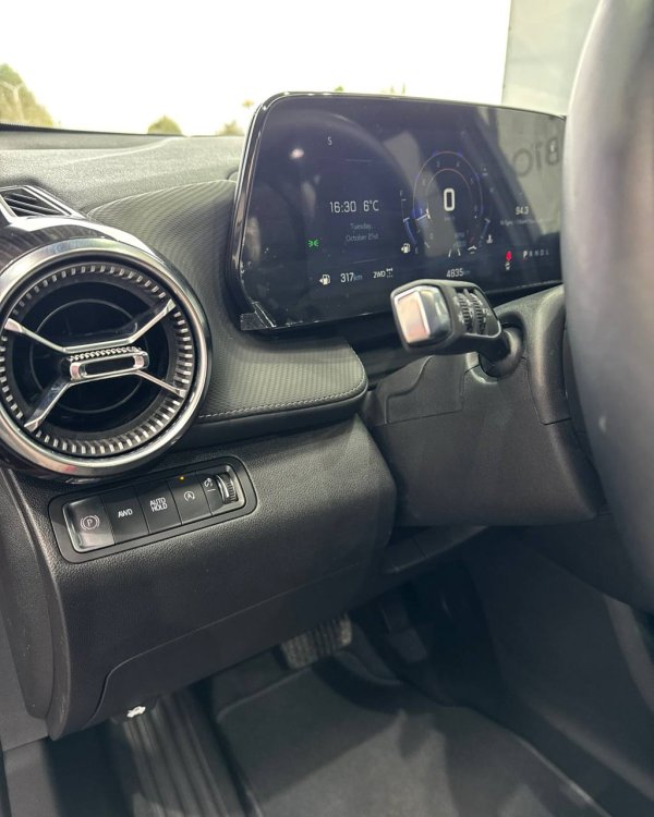 Chevrolet Equinox IV - Image 14