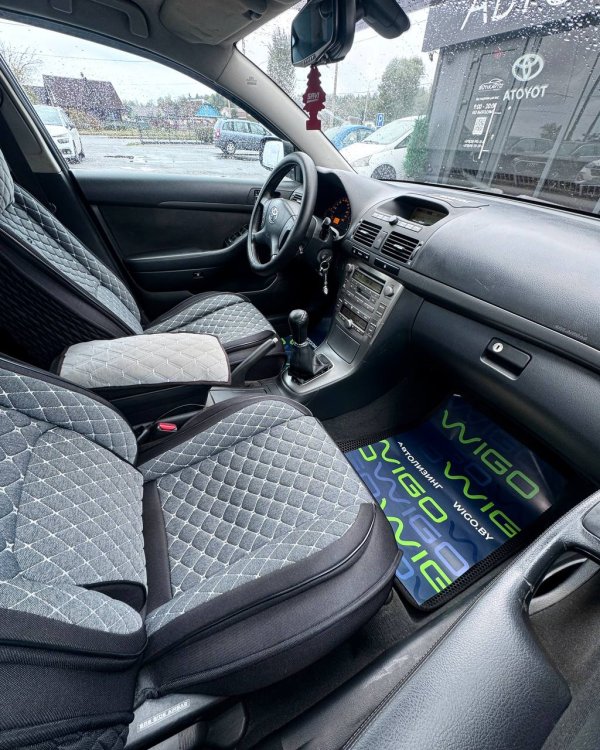 Toyota Avensis II (T250) - Image 13