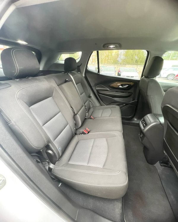 GMC Terrain II - Image 11