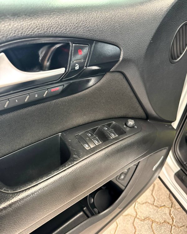 Audi Q7 4L - Image 9