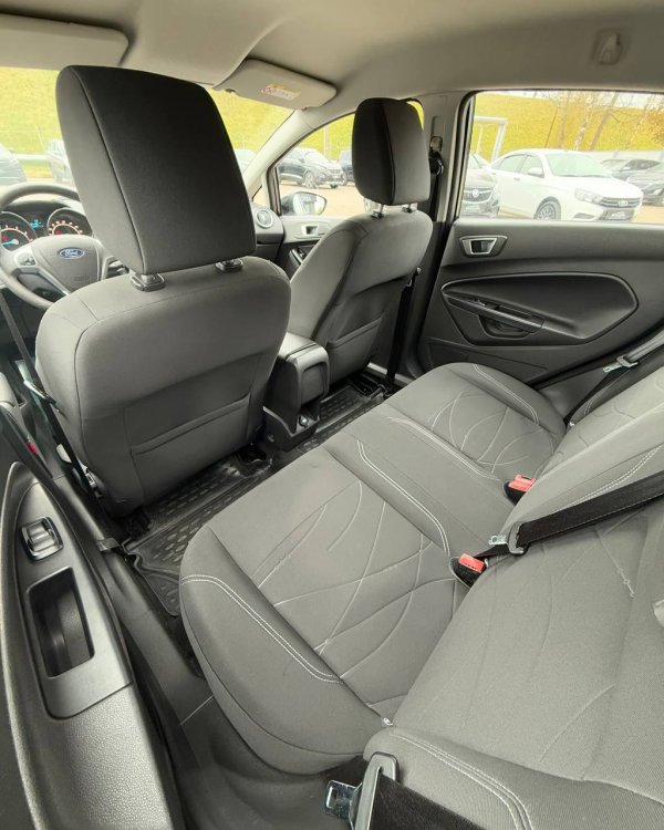 Ford Fiesta VI · Рестайлинг - Image 11