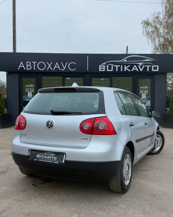 Volkswagen Golf V - Image 7