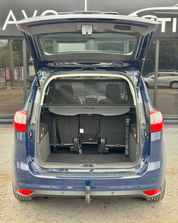 Ford Grand C-Max II - Image 12
