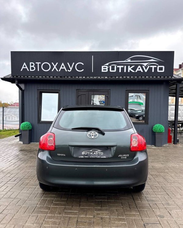 Toyota Auris I (E150) - Image 6