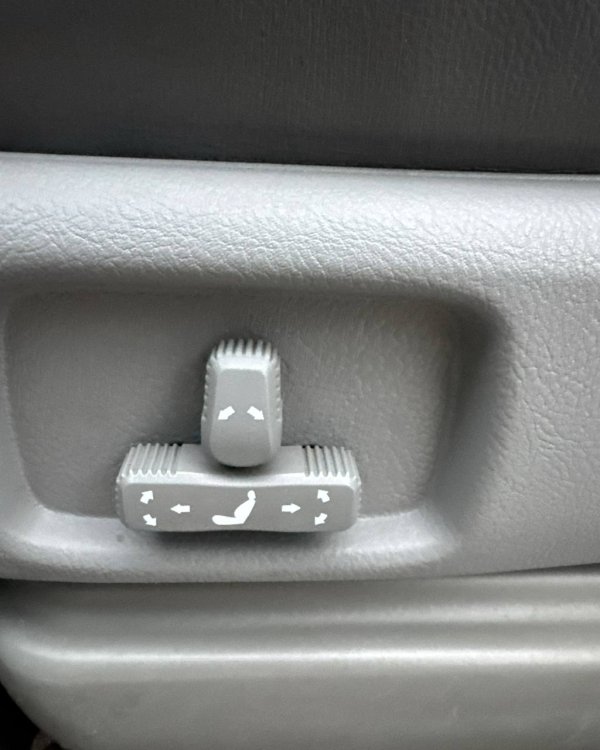 Kia Sorento I - Image 22