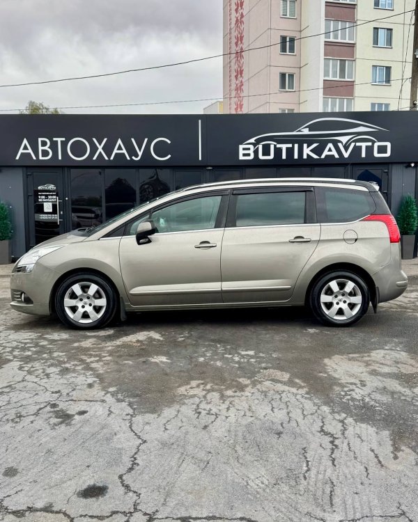 Peugeot 5008 I - Image 8