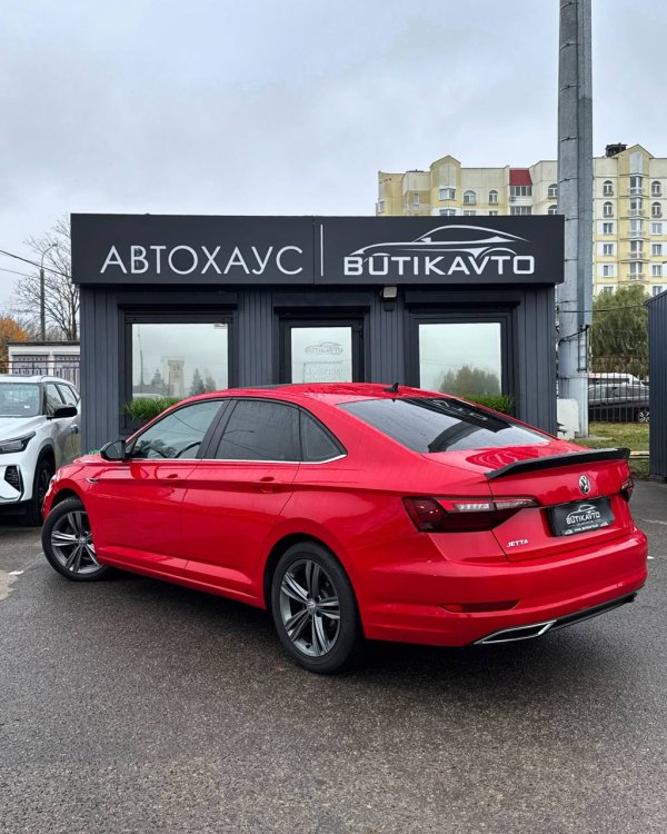 Volkswagen Jetta VII - Image 4