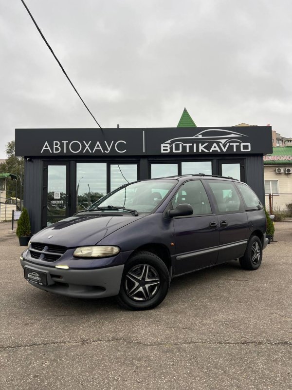 Chrysler Voyager III - Image 3
