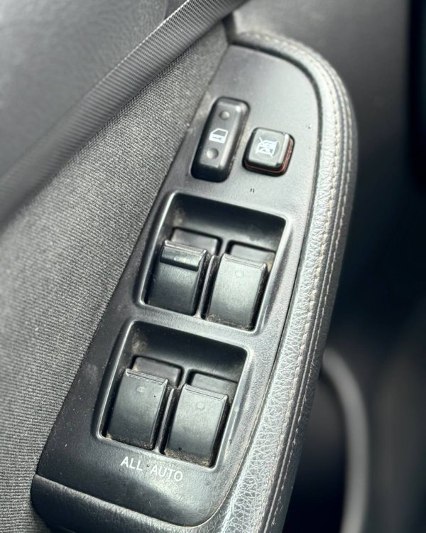 Toyota Avensis II (T250) - Image 18