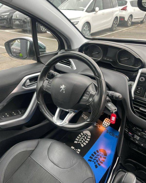 Peugeot 2008 I · Рестайлинг - Image 10