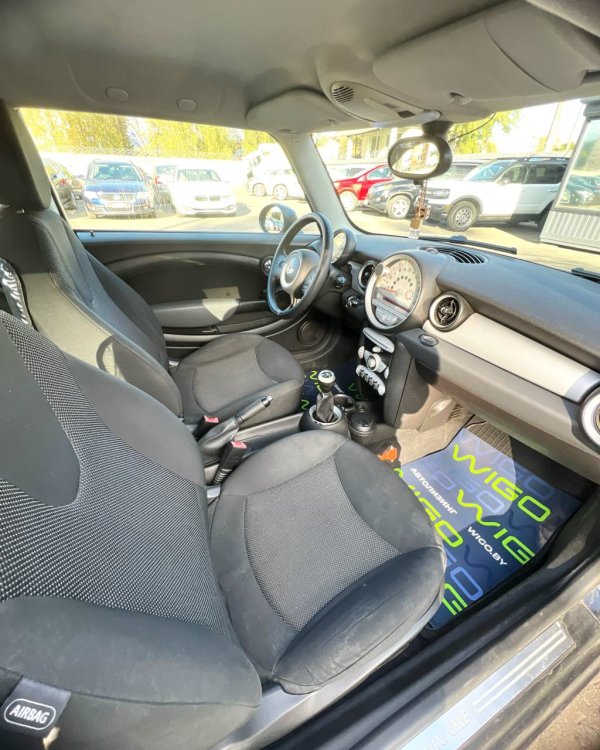MINI Cooper R56 - Image 12