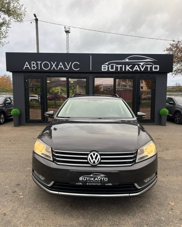 Volkswagen Passat B7 - Image 2