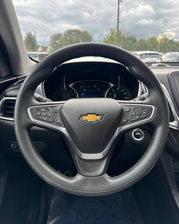 Chevrolet Equinox III · Рестайлинг - Image 16