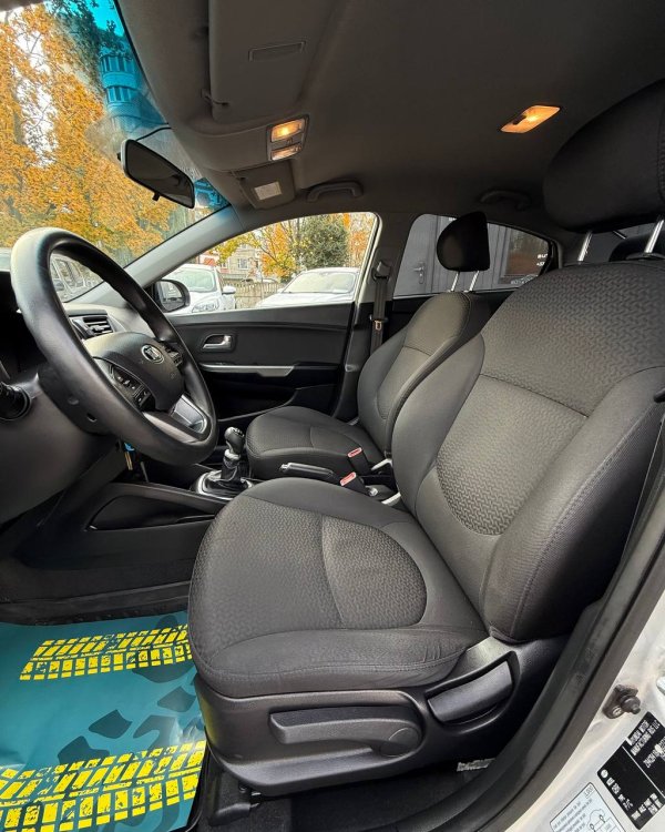 Kia Rio III - Image 7