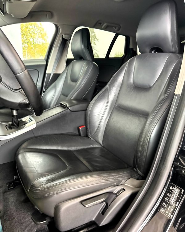 Volvo V60 I - Image 10