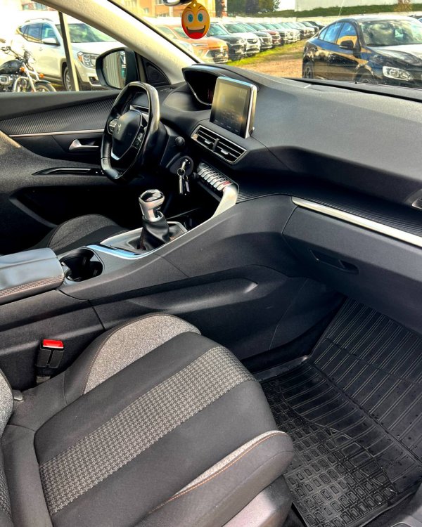 Peugeot 5008 II - Image 11