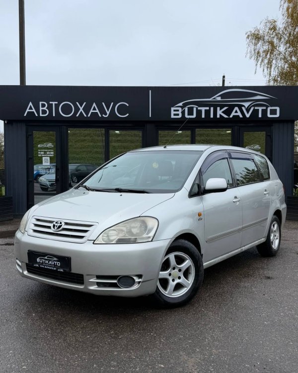 Toyota Avensis Verso I - Image 4