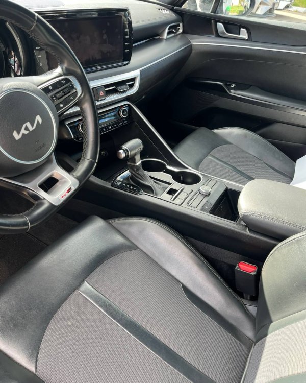 Kia K5 III - Image 10