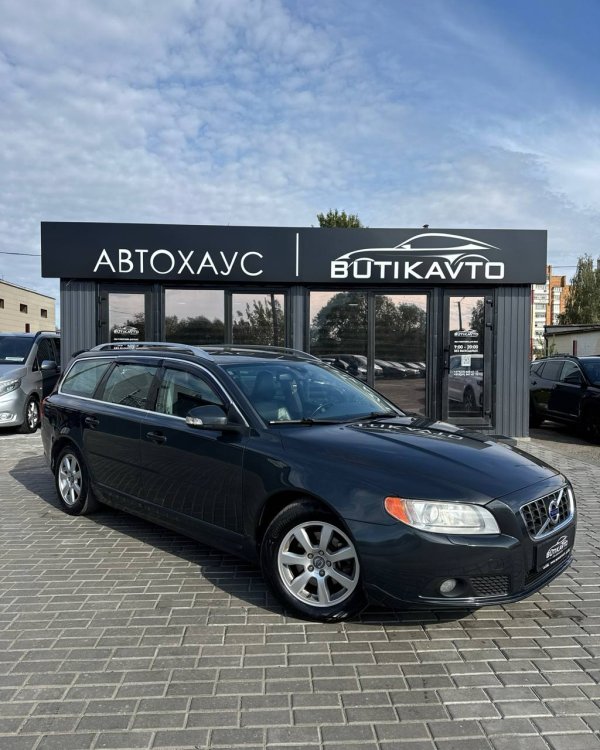 Volvo V70 III