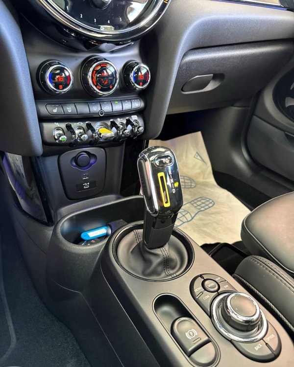 MINI Cooper SE I · Рестайлинг - Image 14