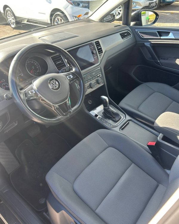 Volkswagen Golf Sportsvan I · Рестайлинг - Image 9