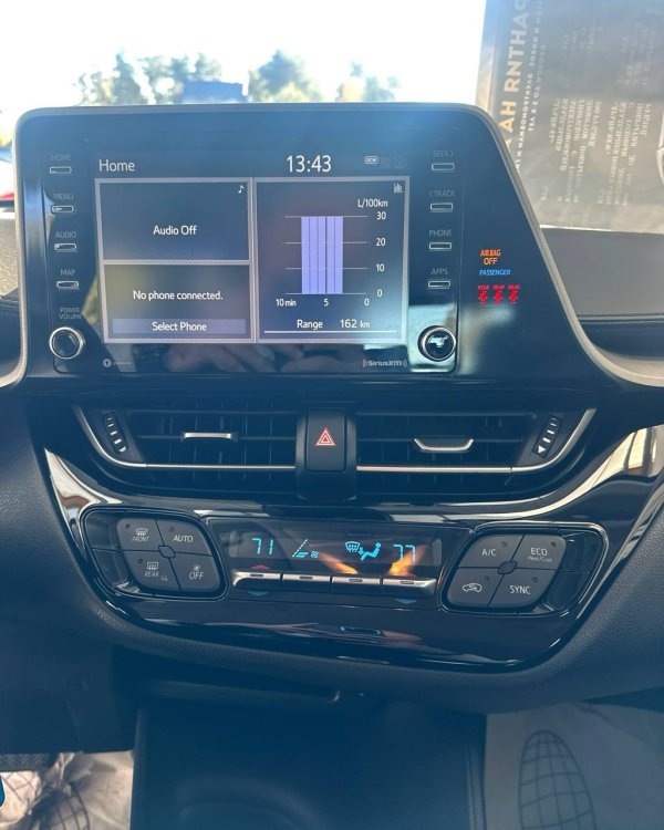 Toyota C-HR I · Рестайлинг - Image 13