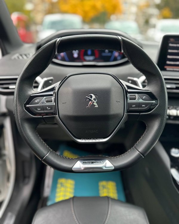 Peugeot 5008 II - Image 11