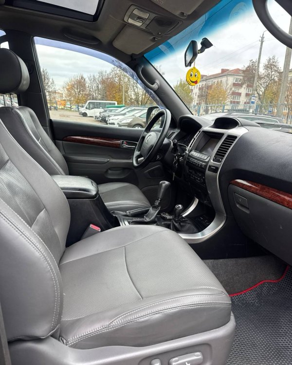 Toyota Land Cruiser Prado J120 - Image 11