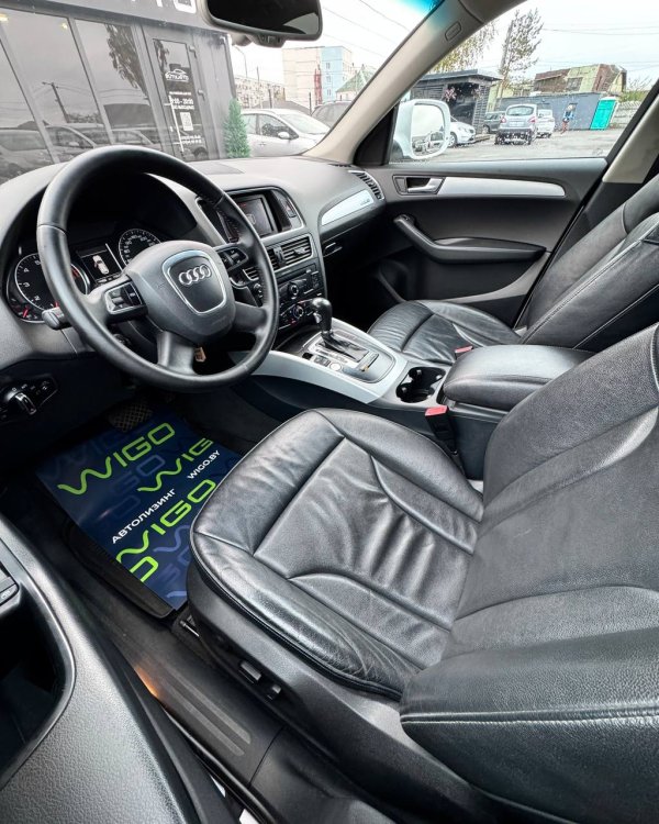 Audi Q5 8R - Image 10