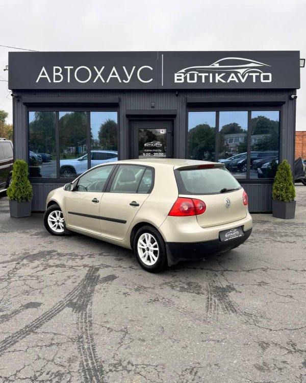 Volkswagen Golf V - Image 5