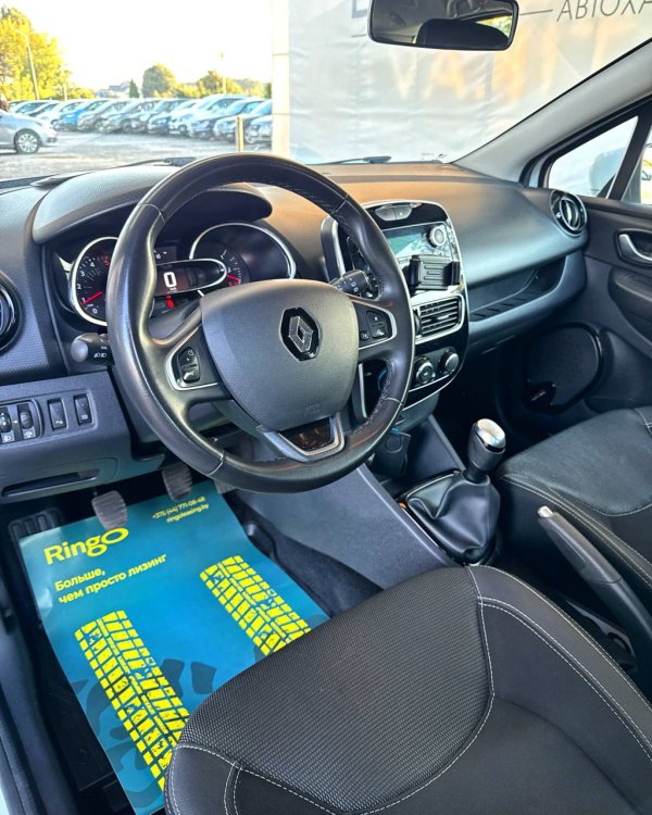Renault Clio V - Image 12