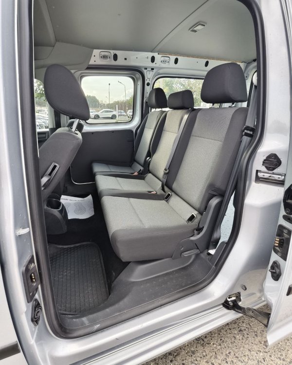 Volkswagen Caddy MAXI IV - Image 11