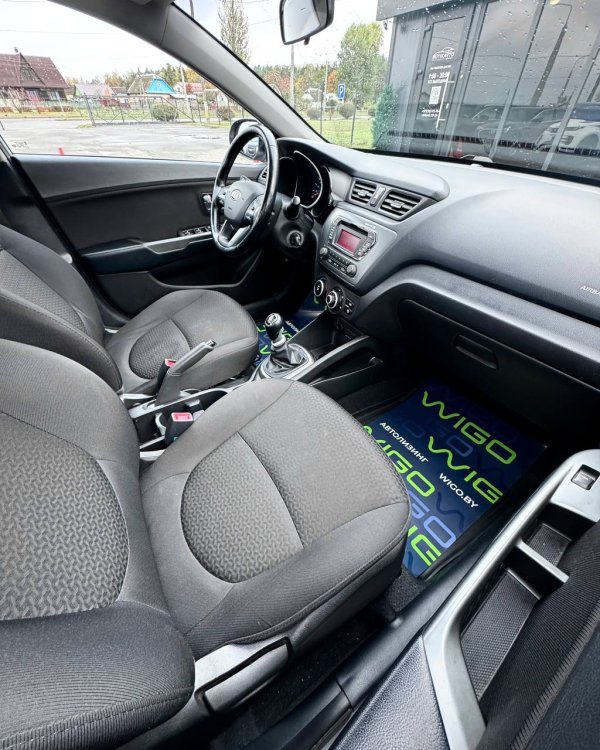 Kia Rio III - Image 13