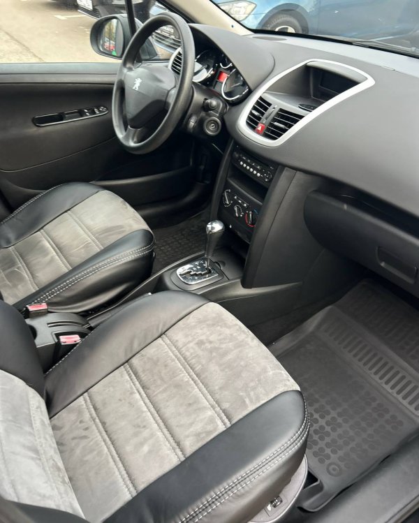 Peugeot 207 I - Image 13