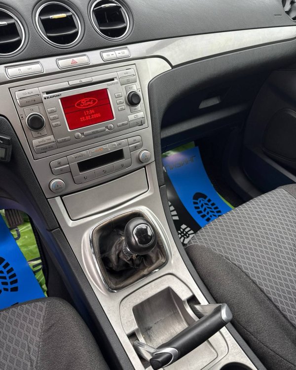 Ford S-MAX I - Image 11