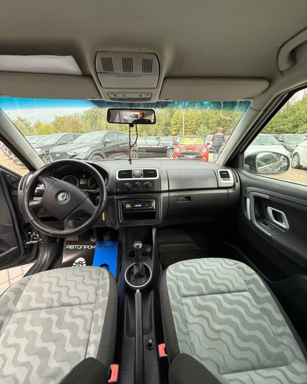 Skoda Fabia 5J - Image 9